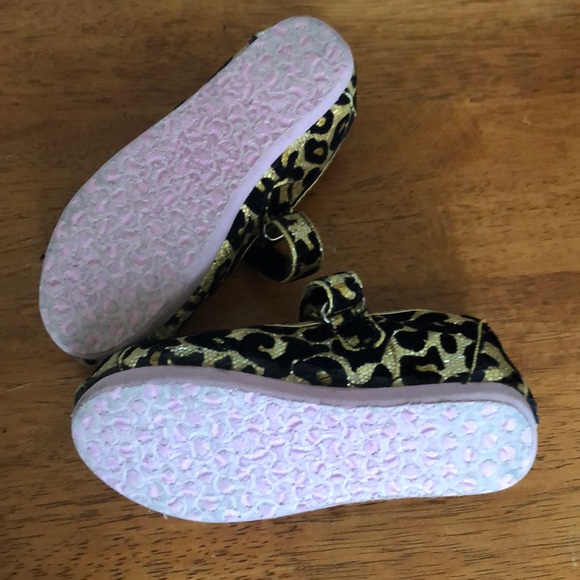 Size 9 toddler girls toms - Picture 4 of 4